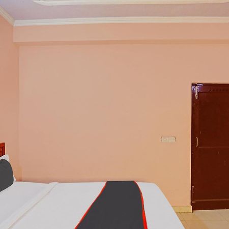 Collection O Mayank Guest House Near Iskcon Temple Noida Kālkāji Devi Екстериор снимка