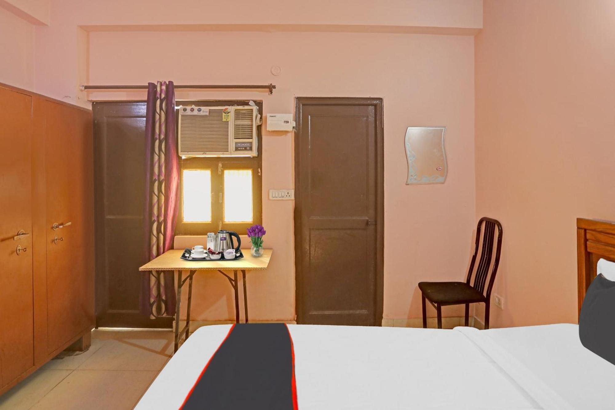 Collection O Mayank Guest House Near Iskcon Temple Noida Kālkāji Devi Екстериор снимка