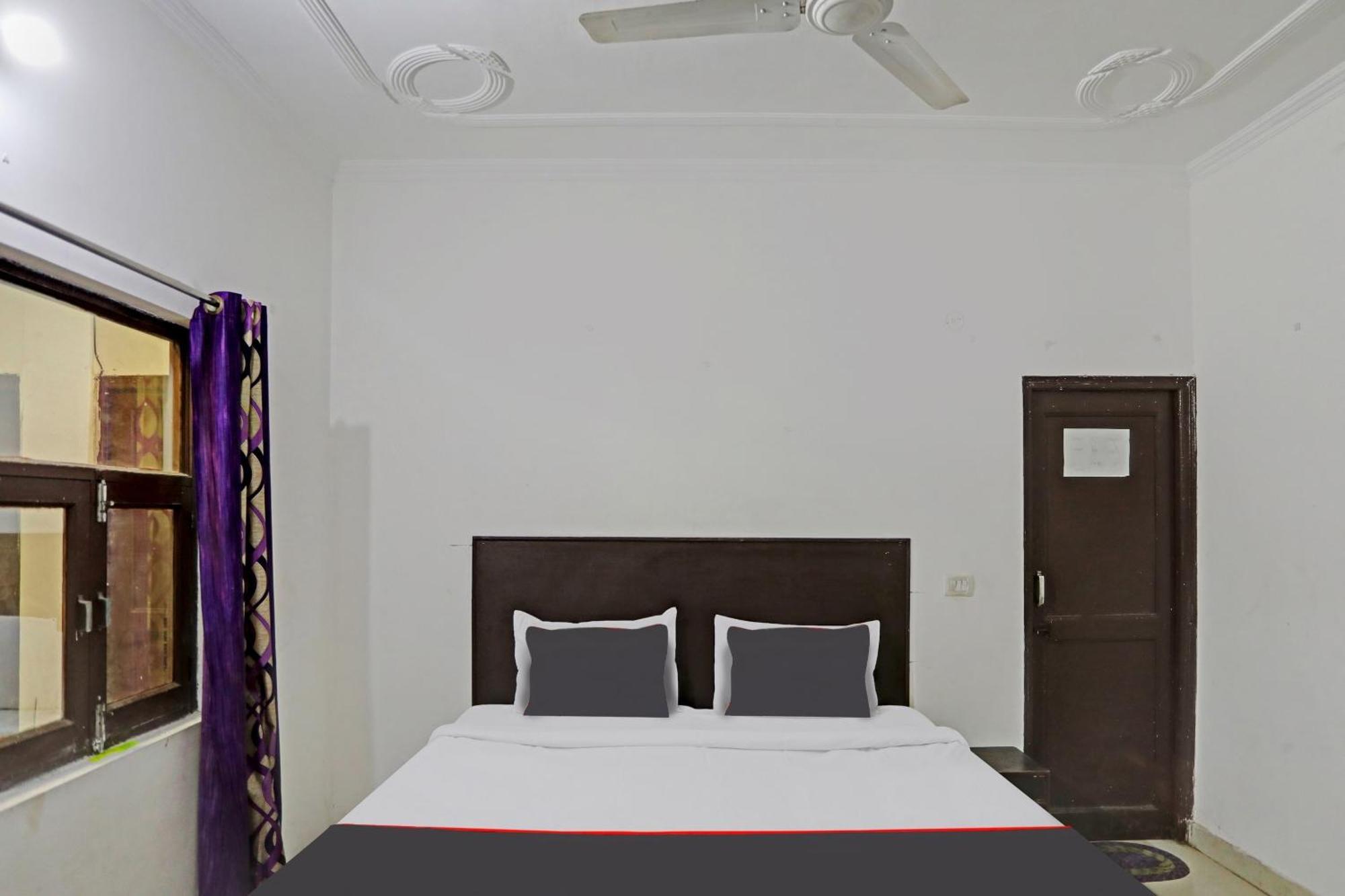 Collection O Mayank Guest House Near Iskcon Temple Noida Kālkāji Devi Екстериор снимка